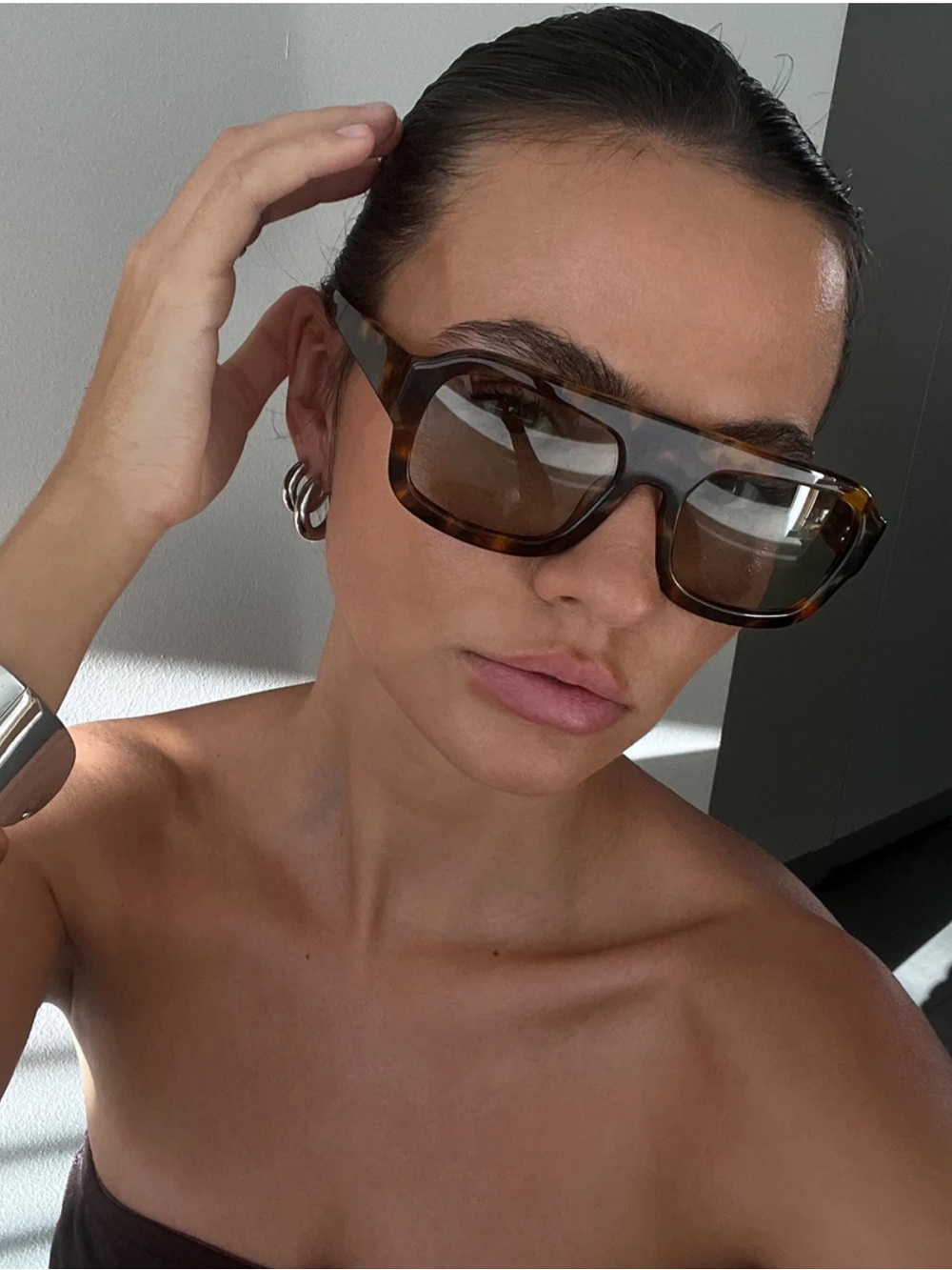 VEHLA - KAIA Sunglasses - Oversized aviator with sage green lenses - Picture 2 of 9